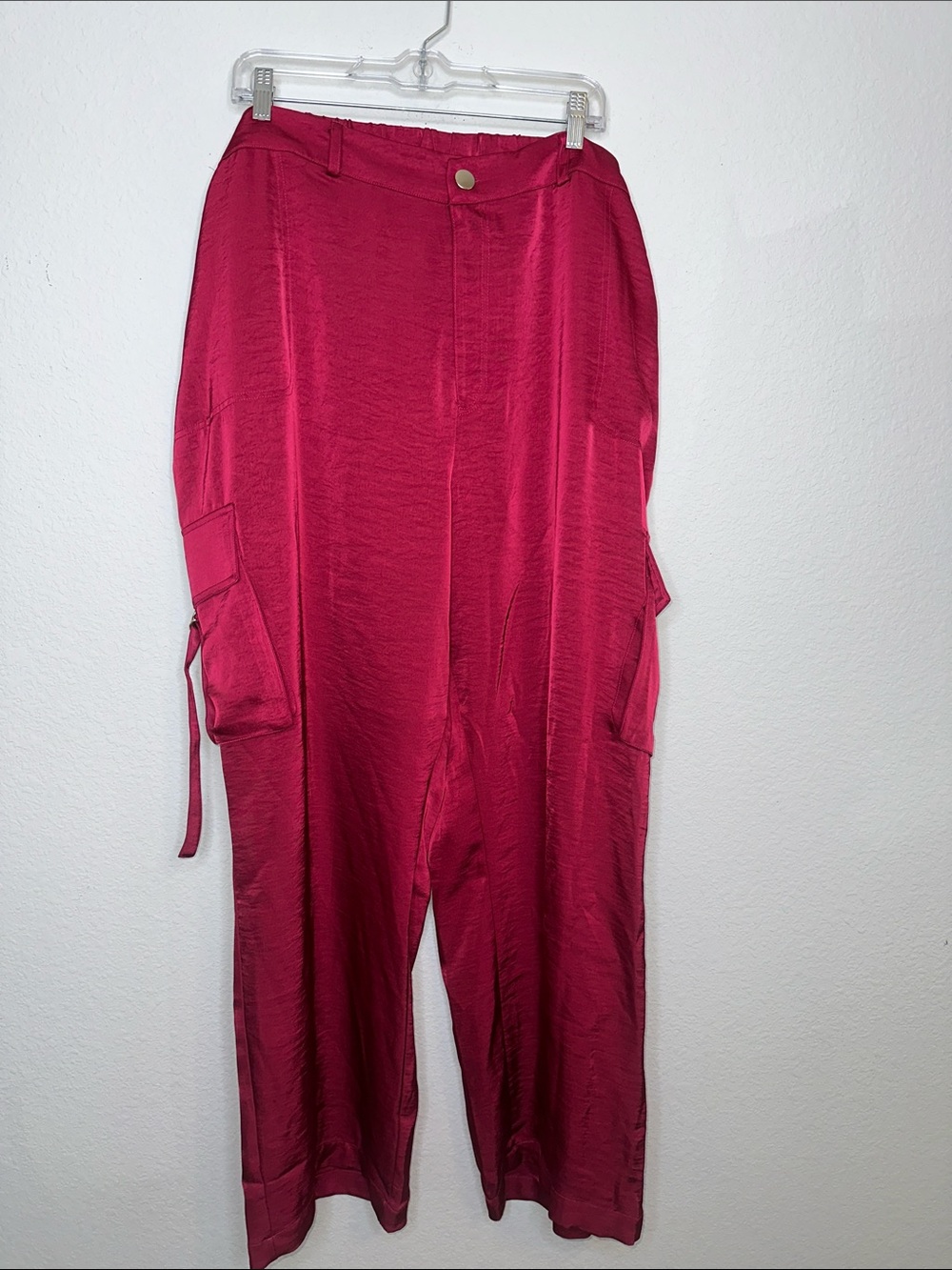 Wide-Leg Utility Pants‎ in Magenta